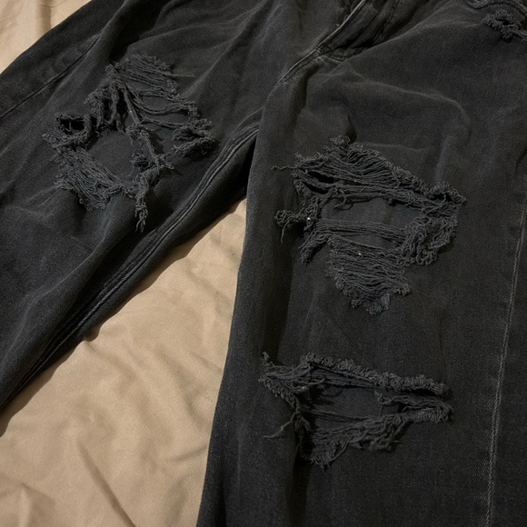 American Eagle black ripped Mom jeans, size 18R - Picture 2 of 5